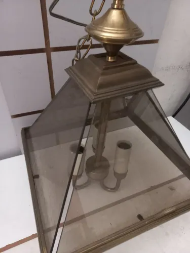 Luminária antiga
