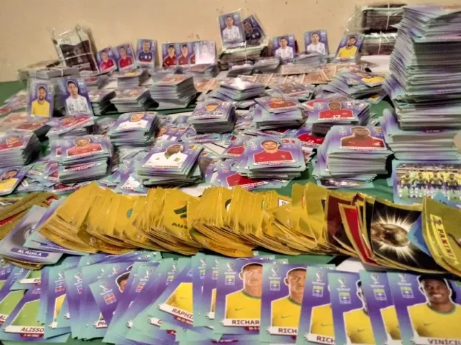 Vendo figurinhas do Album da Copa do Mundo de 2018, 2022 e 2026!!!