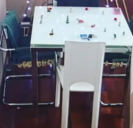 Mesa de Jantar  tampo vidro e aço cromado