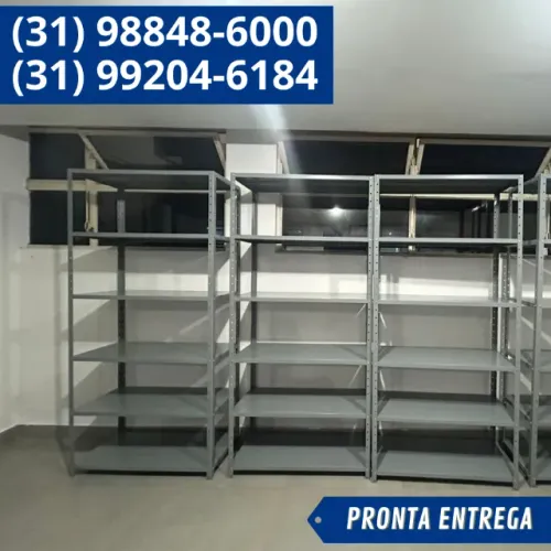 Estantes de aço modelo comum e reforçado