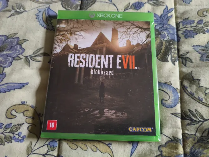 Resident Evil 7 - Xbox One e Xbox Serie X - Seminovo.