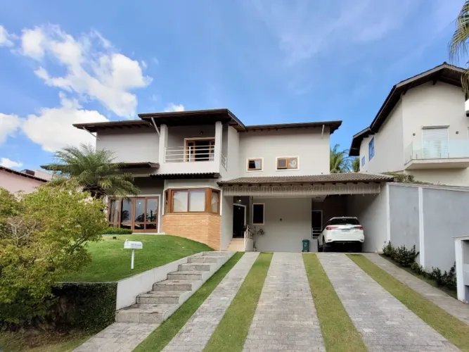 Casa com 4 dormitórios à venda, 388 m² por R$ 1.900.000,00 - Granja Viana - Jandira/SP