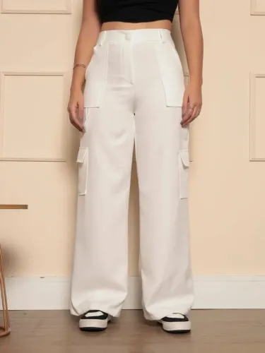 Calça Cargo Branca Wide Leg