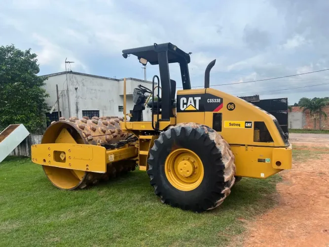 Vendo esse Rolo Cat 12 Ton.