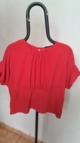 Blusinha feminina vermelha