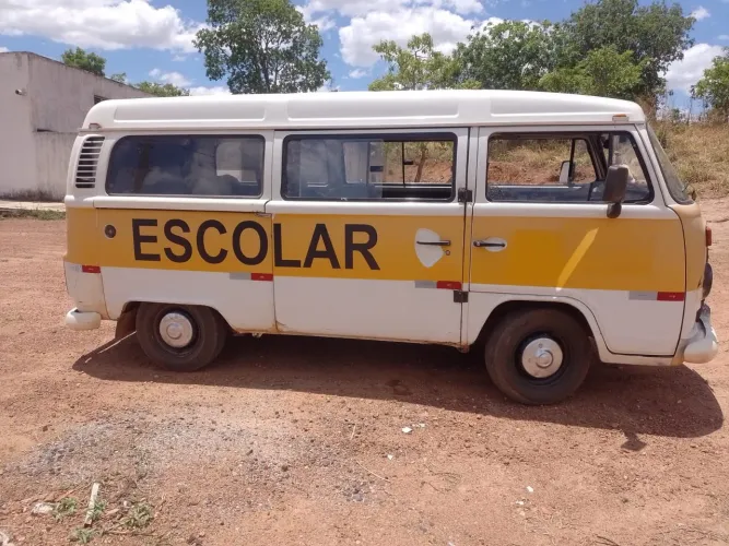 Volkswagen Kombi Standard 1.4 MI Total Flex 8V 2014