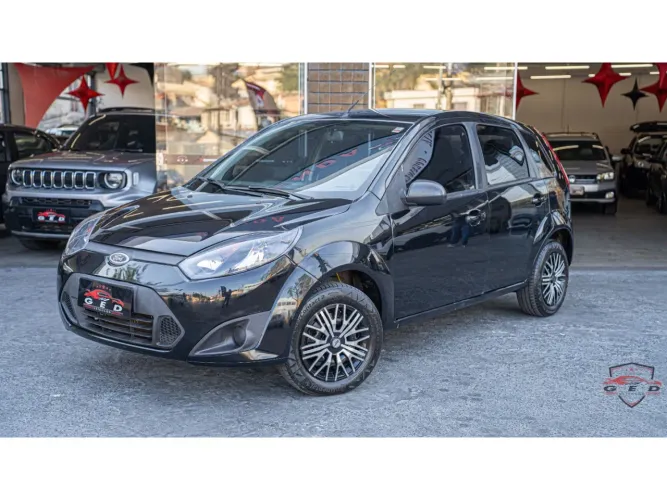 Ford Fiesta 1.0 Rocam SE Plus Hatch 8V Flex 4P Manual 2013