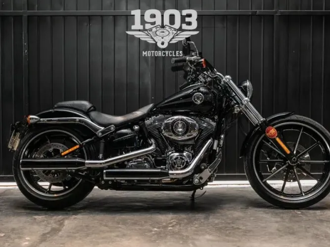 HARLEY-DAVIDSON FXSB BREAKOUT 2015