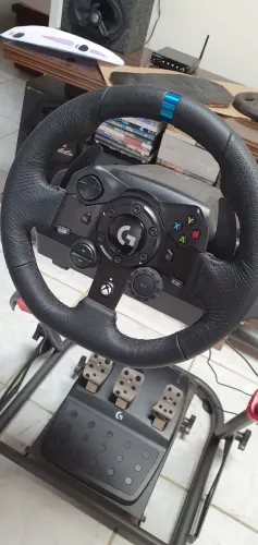 Volante Logitech G923 + Suporte Veloce V5