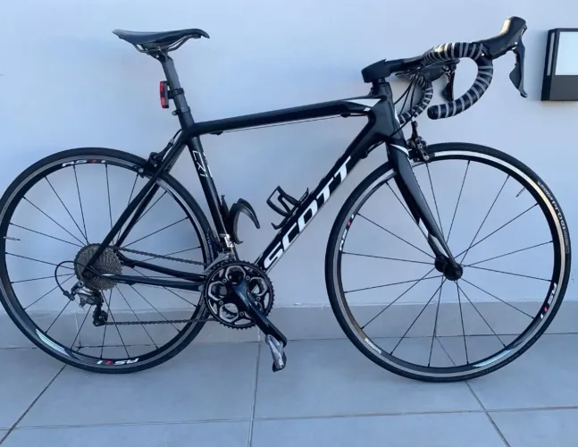 Scott CR1, carbono,Tam 52, 105 de 11 vel