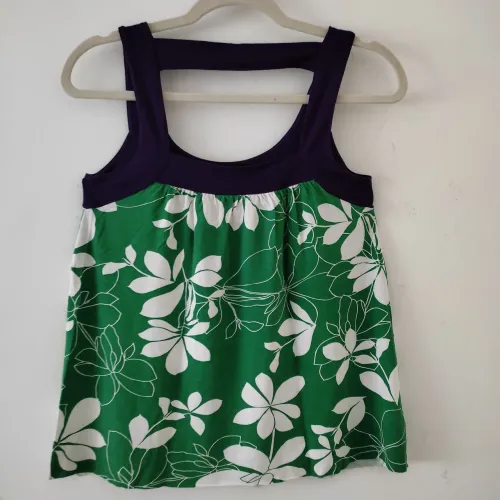Blusa Feminina Floral Verde e Branca