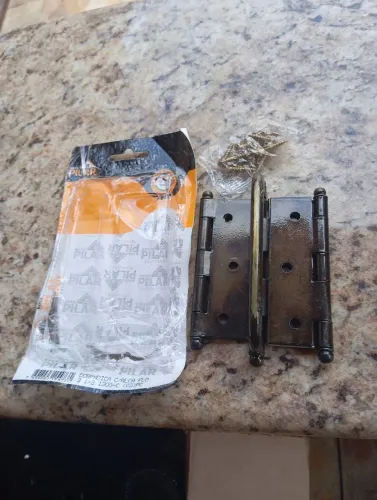 Dobradiça para Porta das - Pilar