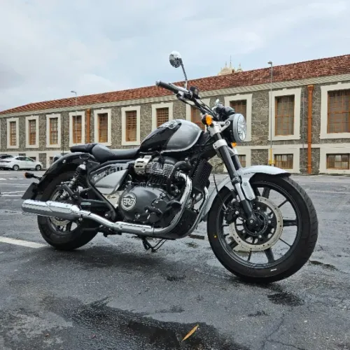 Royal Enfield Super Meteor 650 Interstellar Grey