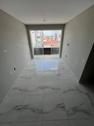 Apartamento com 2 dormitórios no bairro do Cristo próximo a principal Ranieri Mazilli