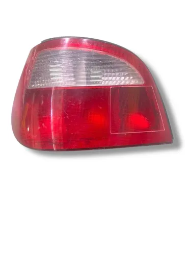 Lanterna Traseira Esquerda Megane Hatch 2000 2004