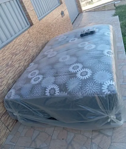 Camas box casal e solteiros