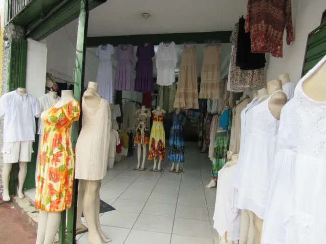 Loja a venda com 1 kitnet na Baixa dos Sapateiros - Salvador - BA