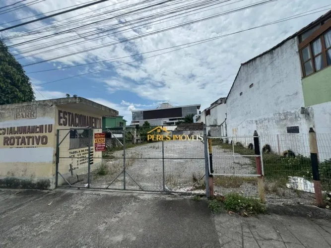 Terreno à venda, 468 m² por R$ 900.000 - Centro - Rio das Ostras/RJ