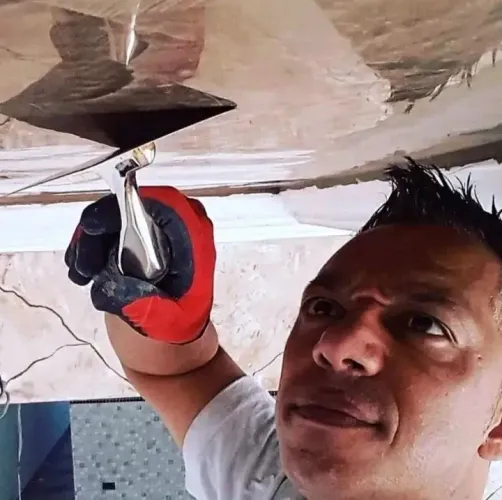 Pintor Aplicação de tinta em Parede