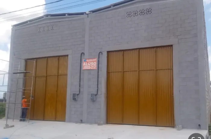 ALUGO GALPÃO  NO COLORADO 