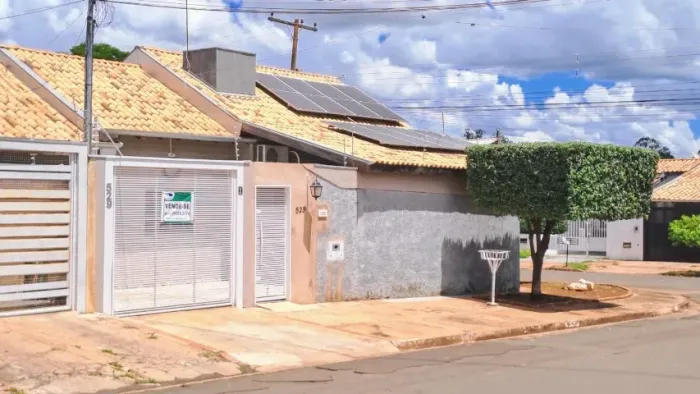 Excelente imóvel no bairro Taveiropolis com 3 quartos!!