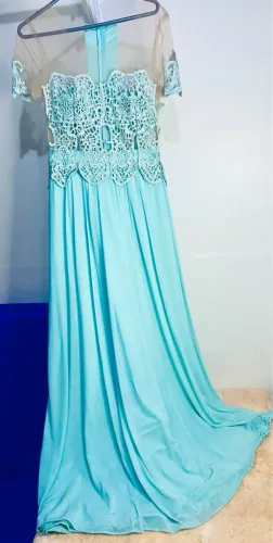 Vestido Longo de renda azul claro