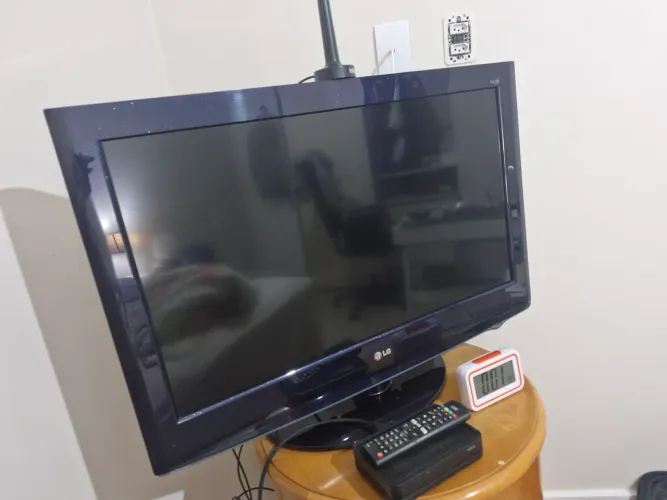 TV LG 32pol LCD - Ler com atenção