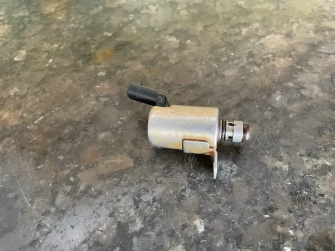 Válvula de pressão de óleo do motor Jeep renegade Compass Fiat toro fastback pulse t270 