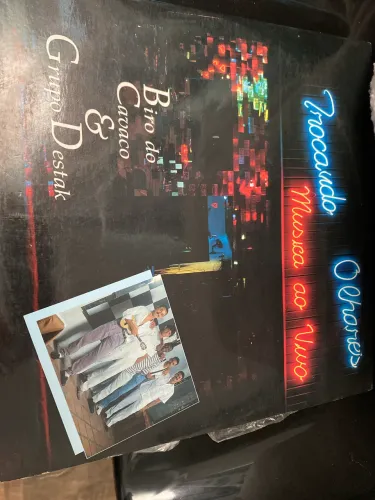 LP disco de vinil Trocando Olhares Birô do Cavaco e grupo Destak