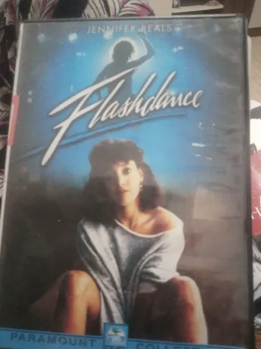 DVD: FLASHDANCE, SONHOS NO GELO e O PEQUENO PRINCIPE