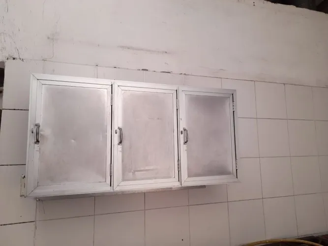 Armário de alumínio para cozinha