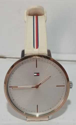 Relógio feminino Tommy Hilfiger Alexa (No estado)