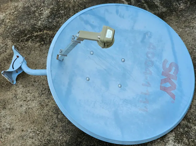 Antena Sky sinal digital com lnbf e cabo