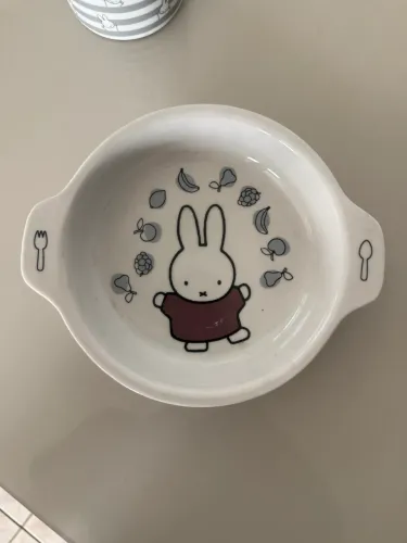 Prato e pote infantil
