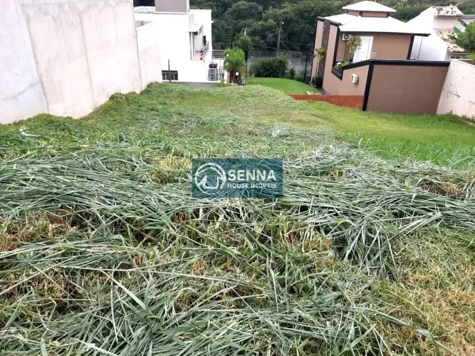 Terreno em Condomínio de Luxo em Jundiaí-SP, 250m² na Chácara Morada Mediterrânea - Oportu