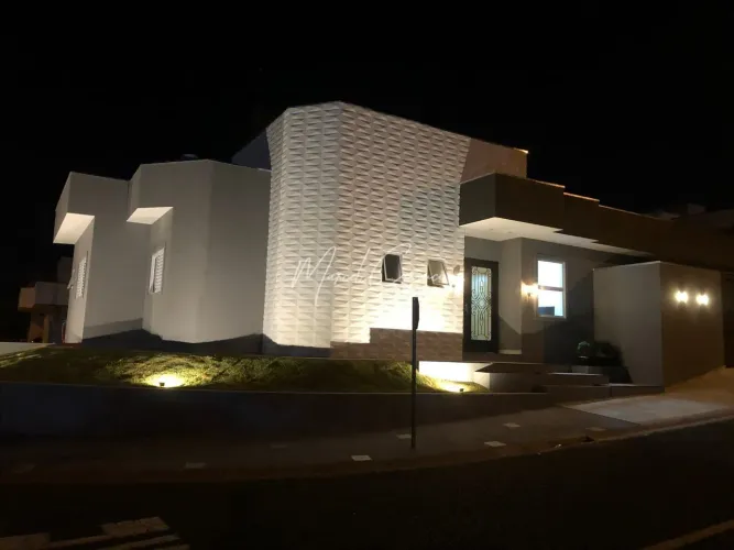 Condomínio Village Damha III - Bela casa à venda com 3 quarto sendo todos suítes em condom