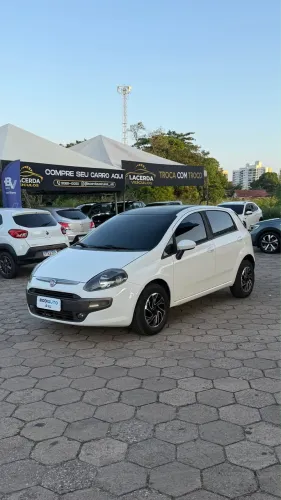 Fiat Punto Essence 1.6 Flex 16V 5P 2016