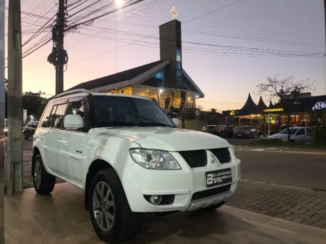 Mitsubishi Pajero TR4 2.0/ 2.0 Flex 16V 4X4 Aut. 2015