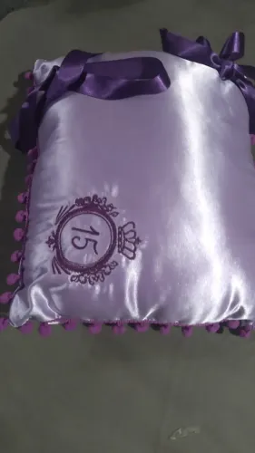 Almofada  pará 15 anos debutante 