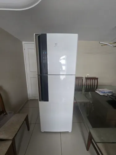 Geladeira frost free Electrolux 463 L 