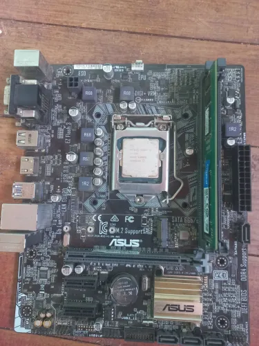 Placa mãe + processador + memória