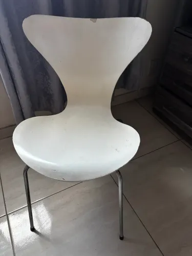 Cadeira na cor Branca