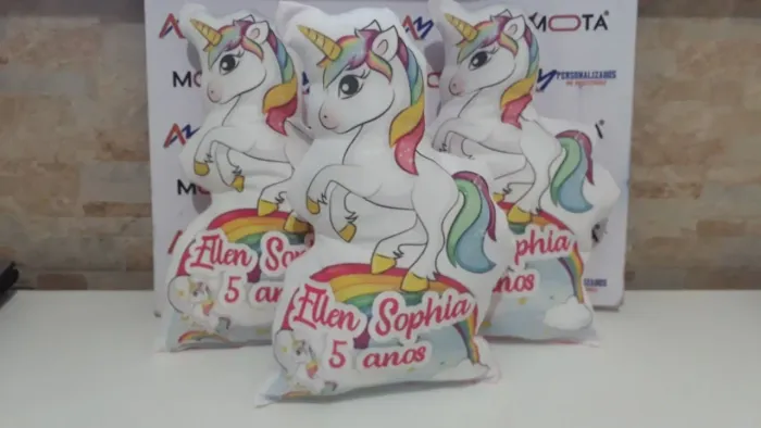 Almofadas personalizadas para sua festa 