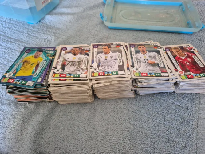 Cards Adrenalyn XL 2018