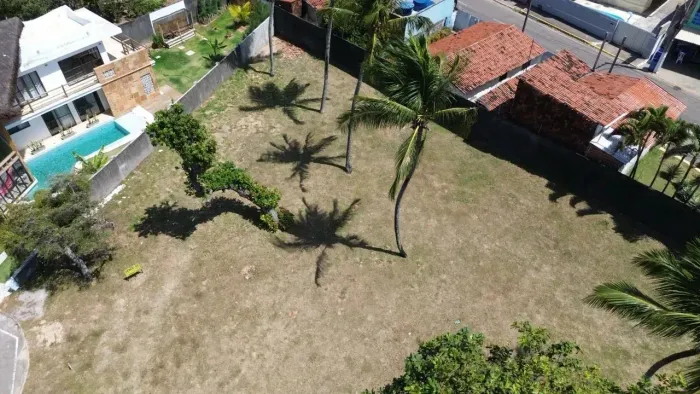 Vendo excelente lote em condominio fechado na praia de Pirangi