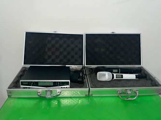 2 Microfones sem fio Surise +Case