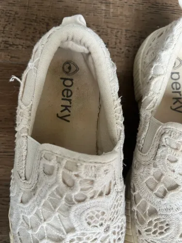 Tênis marca perky 