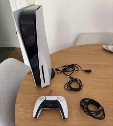 ? PlayStation 5 à Venda