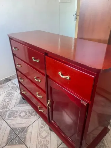 Comoda de madeira