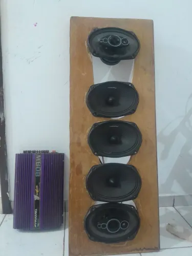 Som ausom automotivo
